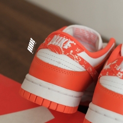NIKE DUNK LOW ESSENTIAL 'PAISLEY PACK ORANGE' - (DH4401 103)