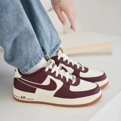 NIKE AIR FORCE 1 LV8 TEAM RED GUM -DQ5972 100