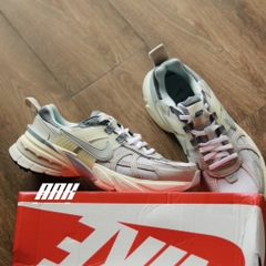 NIKE V2K RUN " LIGHT BONE IRON ORE " (FZ3596-072)