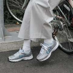NIKE INITIATOR METALIC SILVER - 394053 001