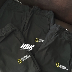 NATIONAL GEOGRAPHIC HALF PANTS CARBON BLACK