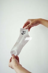 NIKE DRI-FIT SOCKS - MID DOUBLE SWOOSH