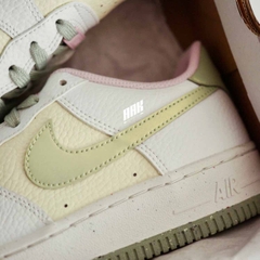 AIR FORCE 1 LV8 Honey Drew - DQ0360 100