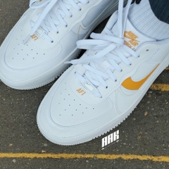 NIKE AIR FORCE 1 "YELLOW OCHRE"  (DJ9946 102)