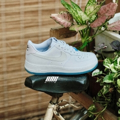 AIR FORCE 1 LX UV " REACTIVE SWOOSH " (DA8301 101 )