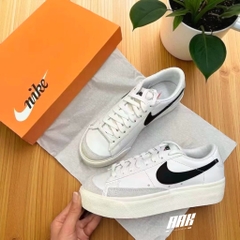 NIKE BLAZER LOW PLATFORM – White/Black (DJ0292 101)