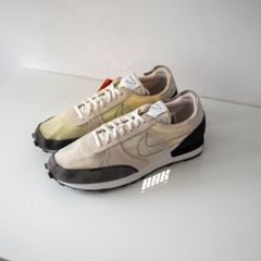 NIKE DAYBREAK-TYPE LIGHT OREWOOD BROWN - CJ1156 100- SIZE 44.5