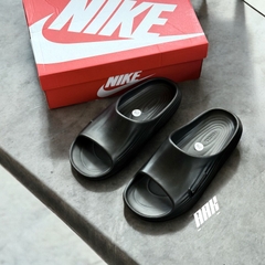 NIKE REACT X REJUVEN 8 SLIDE (HV4484 001)
