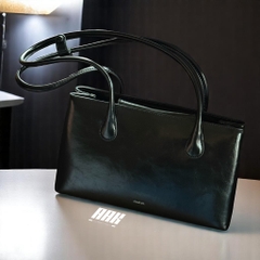 STAND OIL SQUARE LOW BAG / BLACK