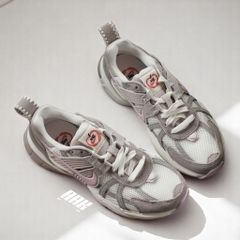NIKE V2K RUN ‘VALENTINES DAYS ' (HV5997-161)