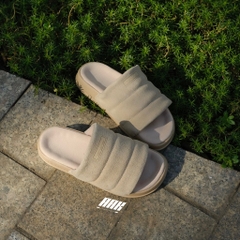 ADIDAS ADILETTE ESSENTIAL SLIDES - IE9650