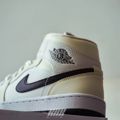 JORDAN 1 MID COCONUT MILK - BQ6472 121