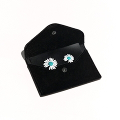 PMO DAISY PIN SET #1 MINT