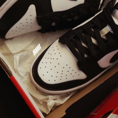 NIKE DUNK LOW RETRO PANDA