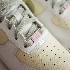 AIR FORCE 1 LV8 Honey Drew - DQ0360 100