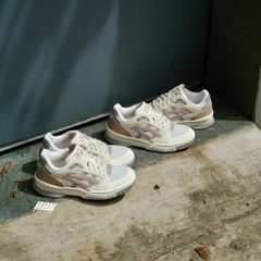 ASICS GEL-SPOTLYTE LOW AMOR AURUM - (1203A396-020)