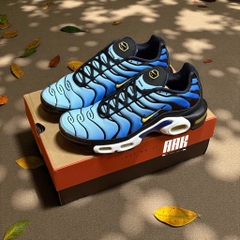 NIKE AIR  MAX PLUS OG "Sky Blue/Hyper Blue" (DX0755-001)