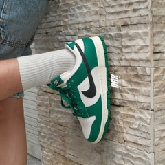 NIKE DUNK LOW RETRO SE JACKPOT 'MALACHITE' - (DR9654 100)