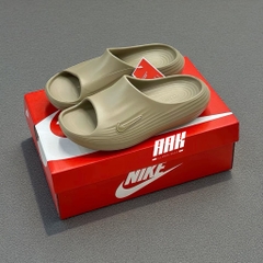 NIKE REACT X REJUVEN 8 SLIDE KHAKI (HV4479 200)