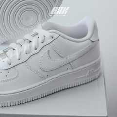 NIKE AIR FORCE 1 07 LOW WHITE