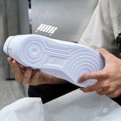 NIKE AIR FORCE 1 07 LOW WHITE