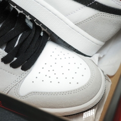 NIKE AIR JORDAN 1 RETRO HIGH OG 'LIGHT SMOKE GREY' - (575441 126)