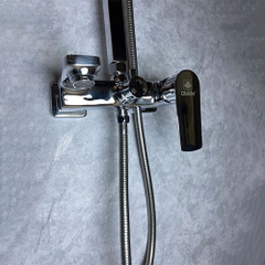 Sen Cây Tắm Đứng Vuông OB_9001V