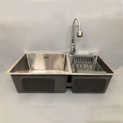 CB Chậu rửa bát 2 hố lệch 8245L + Vòi bếp đơn JA612
