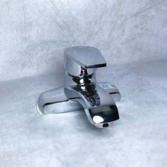 Vòi Lavabo 3 Lỗ N-L JA_302