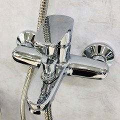 Sen Tắm Gắn Tường JIAS
