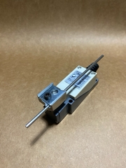 Công tắc hành trình OMRON D4V-8107Z