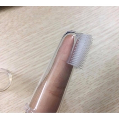 Bàn chải silicon cho bé Kaneson