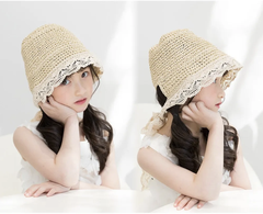 Mũ cói viền ren