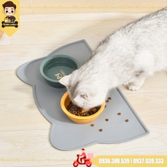 Tấm lót ngăn vương vãi thức ăn, nước uống - Chất liệu silicon