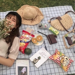 Khăn tấm trải du lịch chụp ảnh picnic, trải bàn ăn bằng nhựa PVC chống thấm nước gấp gọn tiện dụng K147