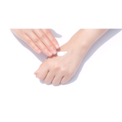 Kem Dưỡng Trắng Da Ban Ngày Whitening Verobene Hàn Quốc