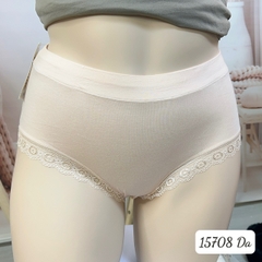 15708 Q.Lót LC lai Ren DA