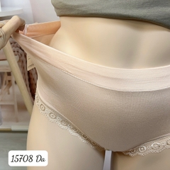 15708 Q.Lót LC lai Ren DA