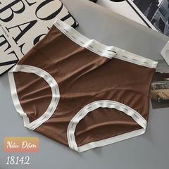 18142 Q.lót chữ AOM - Nâu Đậm