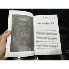 Andrew Clements School Stories (Sách nhập) – 10 quyển