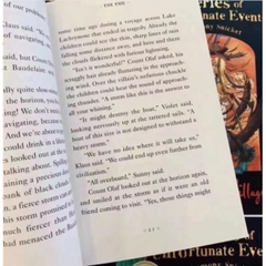 A Series of Unfortunate Events (Sách nhập) – 13 quyển