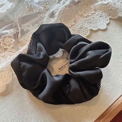 Scrunchies HimHip Đính Đá Họa Tiết Hoa Hồng