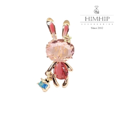 Trâm, Ghim Cài HimHip Thỏ Xách Giỏ Đáng Yêu HKCC Đính Phale 3,5*1,5cm
