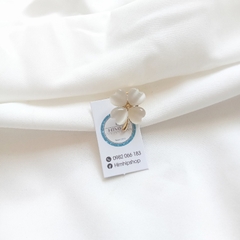 Pin Cài Áo HimHip Cỏ 4 Lá Trắng May Mắn Sang Trọng HKCC Đính Phale 1.5x2cm