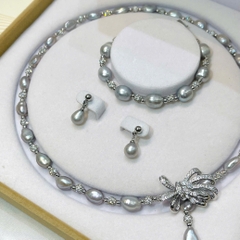 Set Trang Sức HimHip Vòng Cổ Trai Dị Khóa Nơ 82~83cm, Vòng Tay Trai Dị 16.5+4cm, Khuyên Tai Sang Trọng Kèm Hộp Nhung