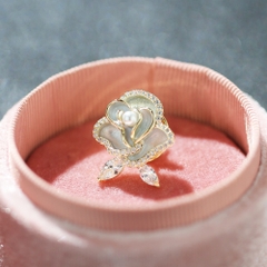 Pin Cài Áo HimHip Hoa Hồng Nhụy Trai Sang Trọng HKCC Đính Phale 2cm