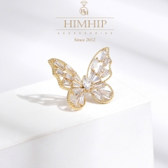 Pin Cài Áo HimHip Bướm Vàng Cánh Mảnh Quý Phái HKCC Đính Phale 2,5*2,5cm