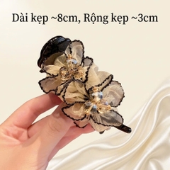 Kẹp Càng Cua HimHip Glass-filled Nylon Hoa Voan Viền Đen Gắn Nụ 3 Cánh 8x3cm