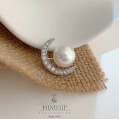 Trâm, Ghim Cài Xiên HimHip Mặt Trăng Khuyết Thanh Lịch HKCC Đính Phale, Hạt Giả Trai 2x1.5cm