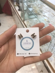Khuyên Tai Nụ HimHip Chữ H Viền Vàng Sang Trọng Titan 0.7cm